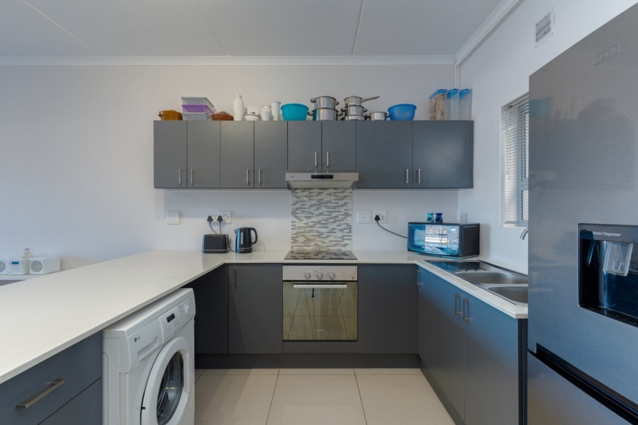 1 Bedroom Property for Sale in Edgemead Western Cape